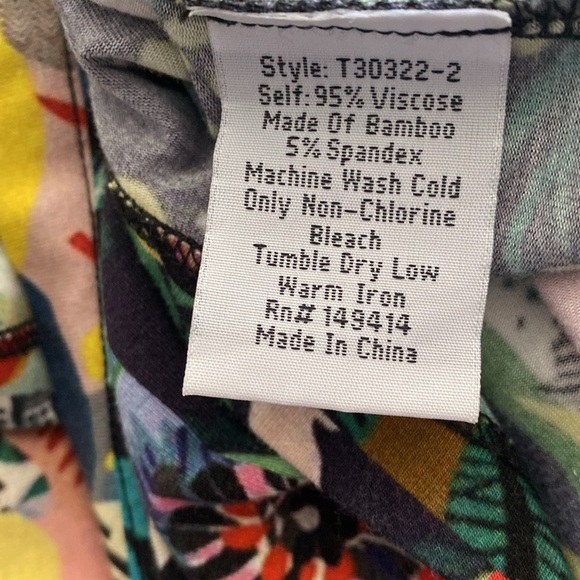 Johnny Was Dress Sz. S Pretty Fabric - Picture 6 of 6